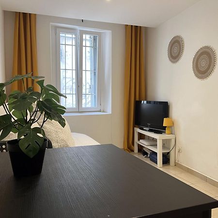 Studio Equipe Confort Proche De Toutes Commodites La Seyne-sur-Mer Luaran gambar