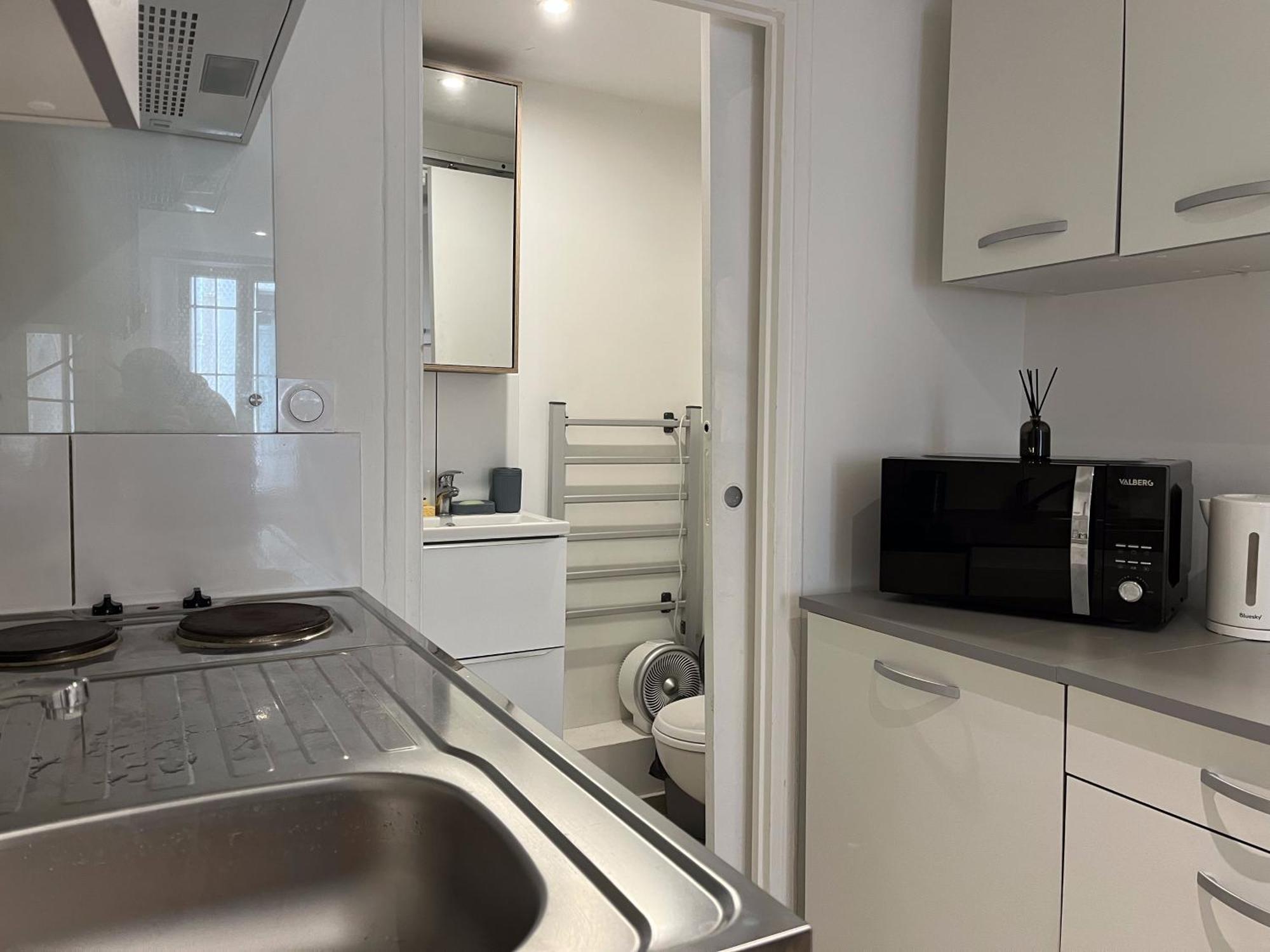 Studio Equipe Confort Proche De Toutes Commodites La Seyne-sur-Mer Luaran gambar